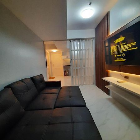 Beach Front Living In The Heart Of The City, Azure Residences Manila Exteriér fotografie