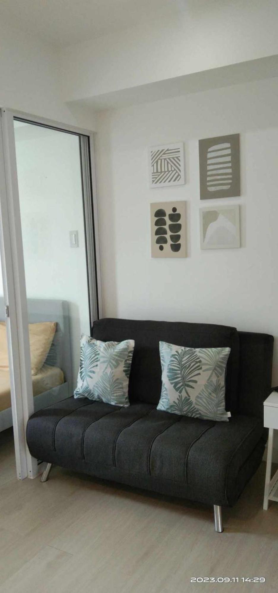 Beach Front Living In The Heart Of The City, Azure Residences Manila Exteriér fotografie