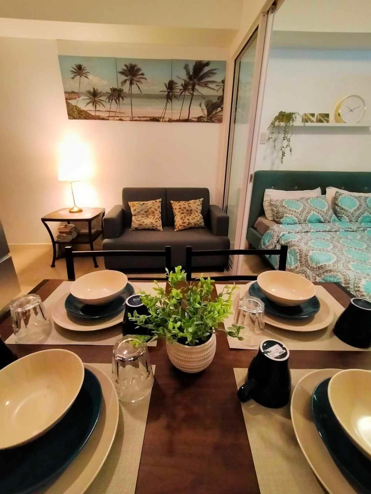 Beach Front Living In The Heart Of The City, Azure Residences Manila Exteriér fotografie